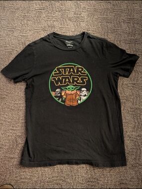 Old Navy Kids' Star Wars Baby Yoda Black Graphic Tee